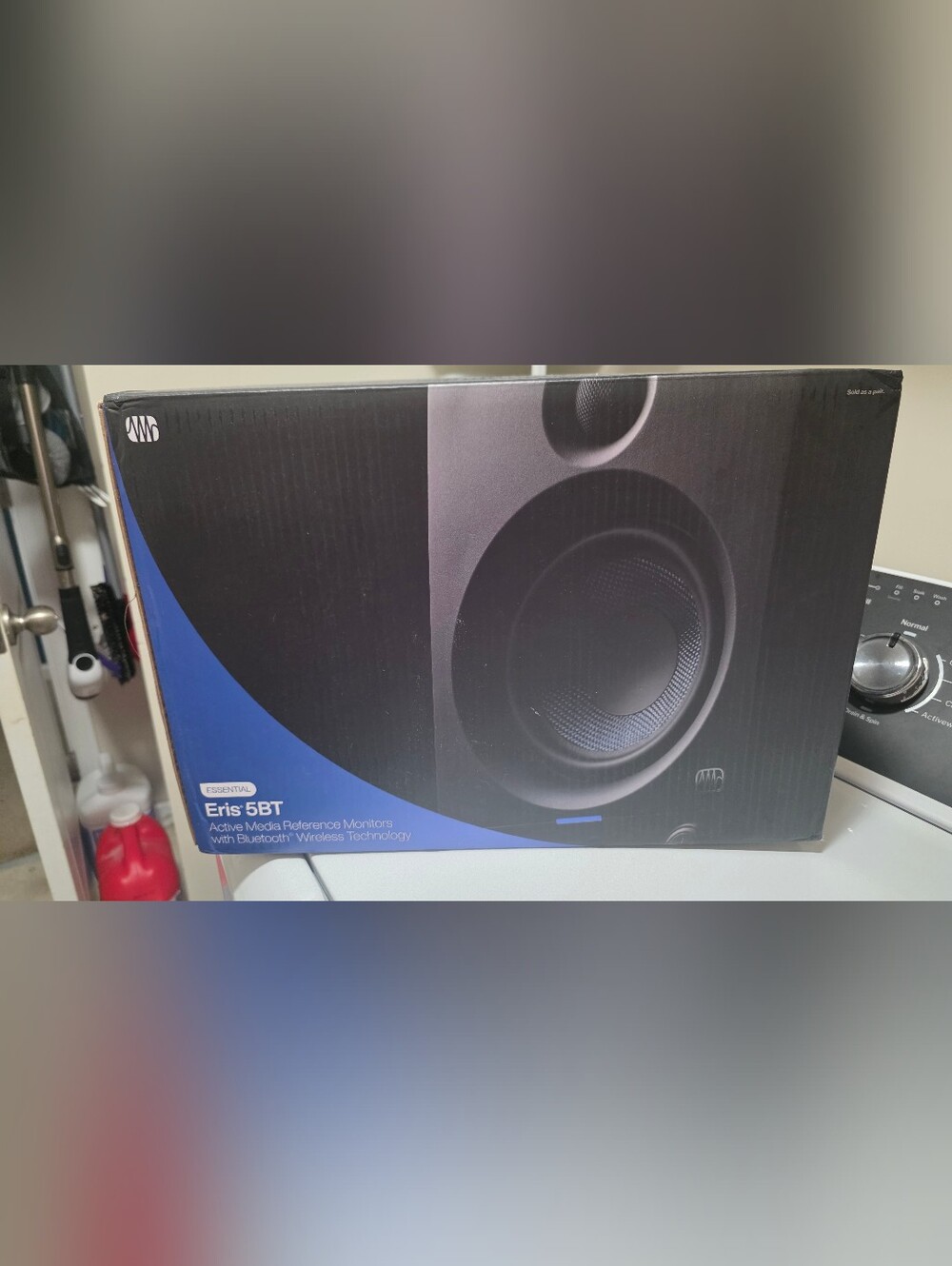 Fender Eris 5BT Studio Monitor Speaker - Black with Blue Accent